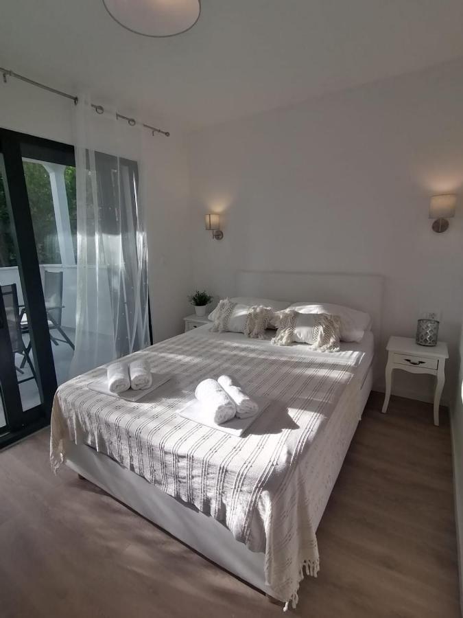 Apartmani Zoric ヴォディツェ 部屋 写真