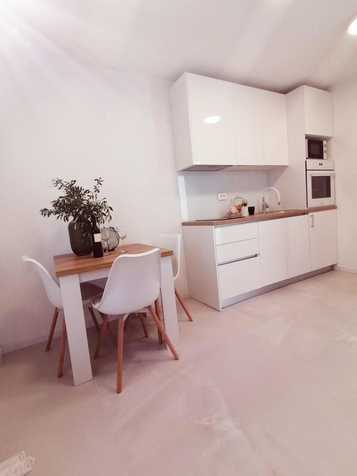 Apartmani Zoric ヴォディツェ 部屋 写真