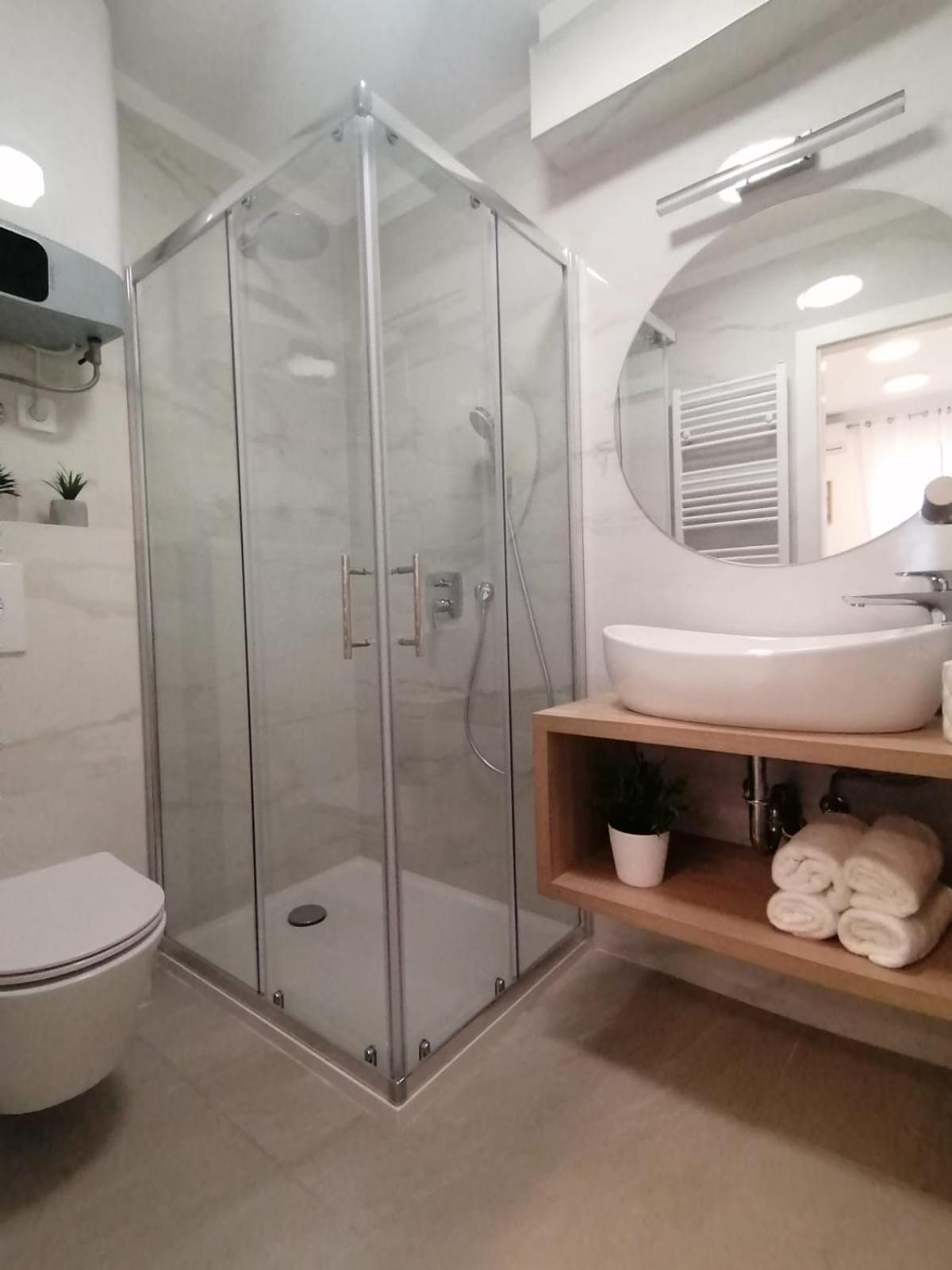 Apartmani Zoric ヴォディツェ 部屋 写真